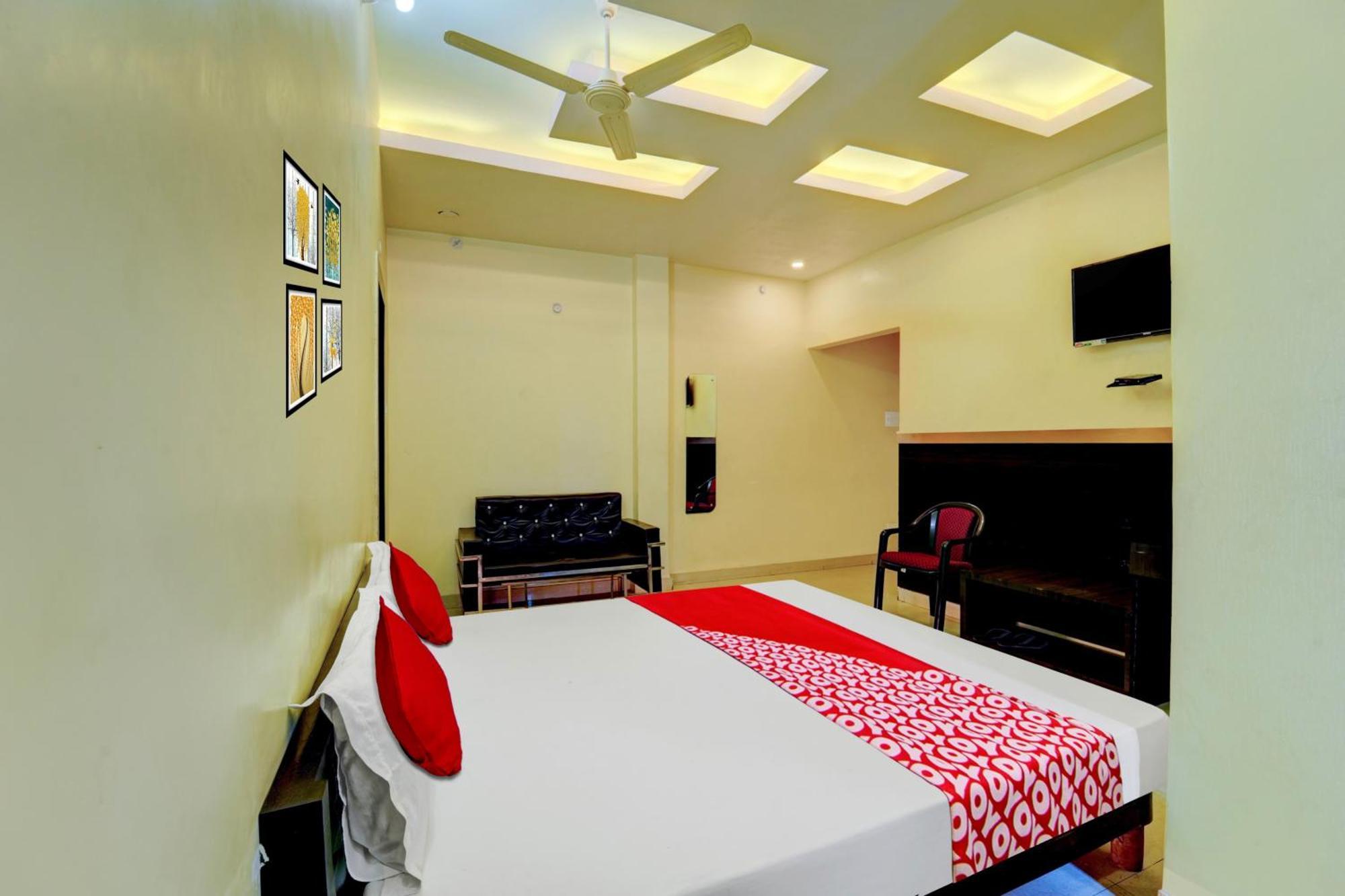 Oyo Flagship Hotel Centre Point Chhapra Exterior photo