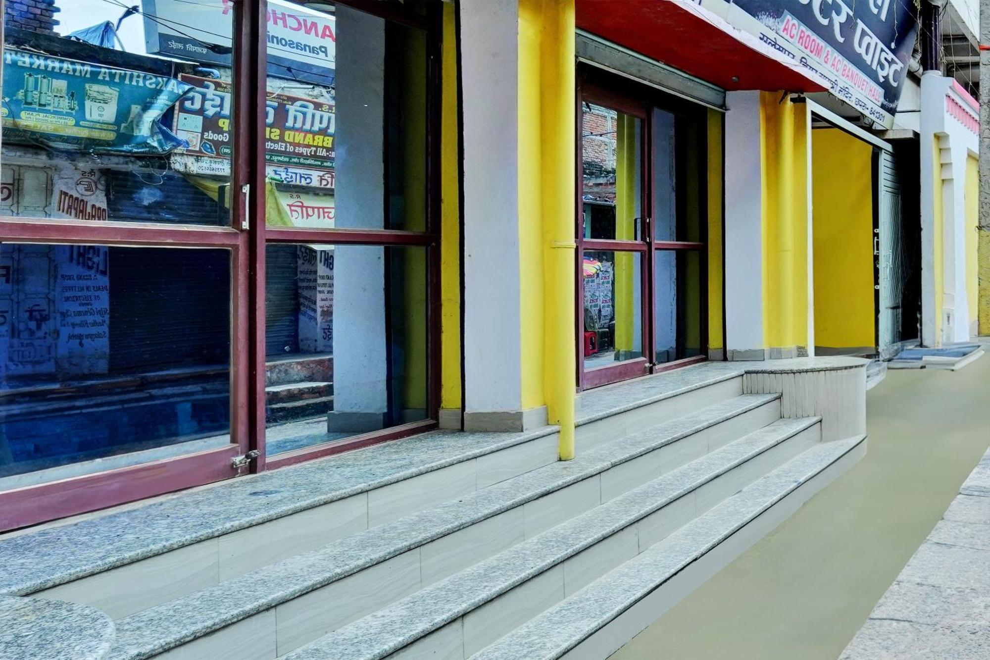 Oyo Flagship Hotel Centre Point Chhapra Exterior photo